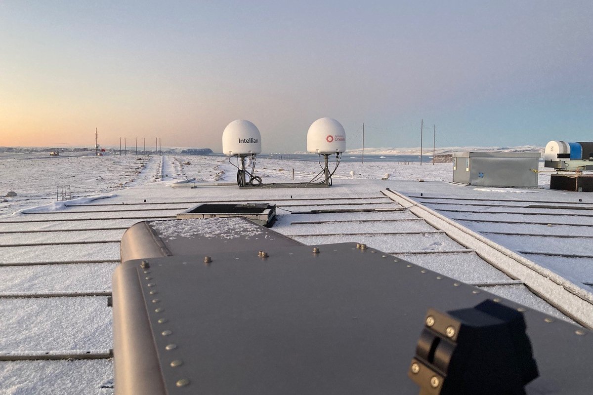Orbital spacecraft monitoring geomagnetic fluctuations and solar wind particles in Earth orbit